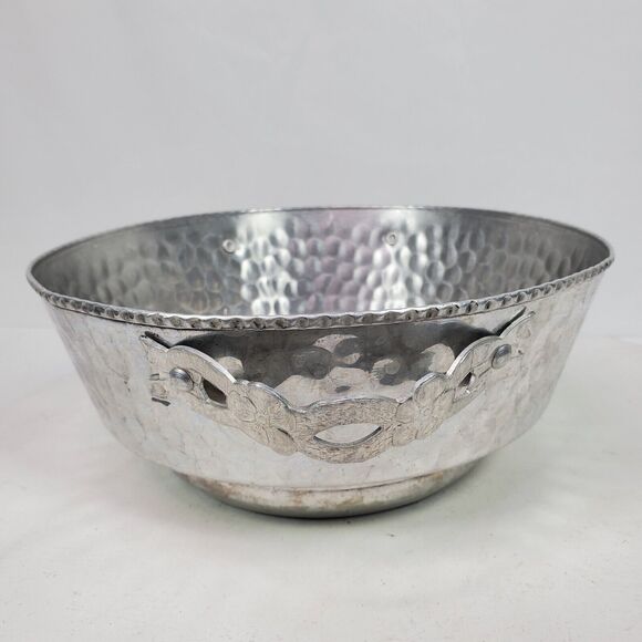 Vintage Nasco Hammered Aluminum Bowl 8 Inch Italy - Picture 2 of 7